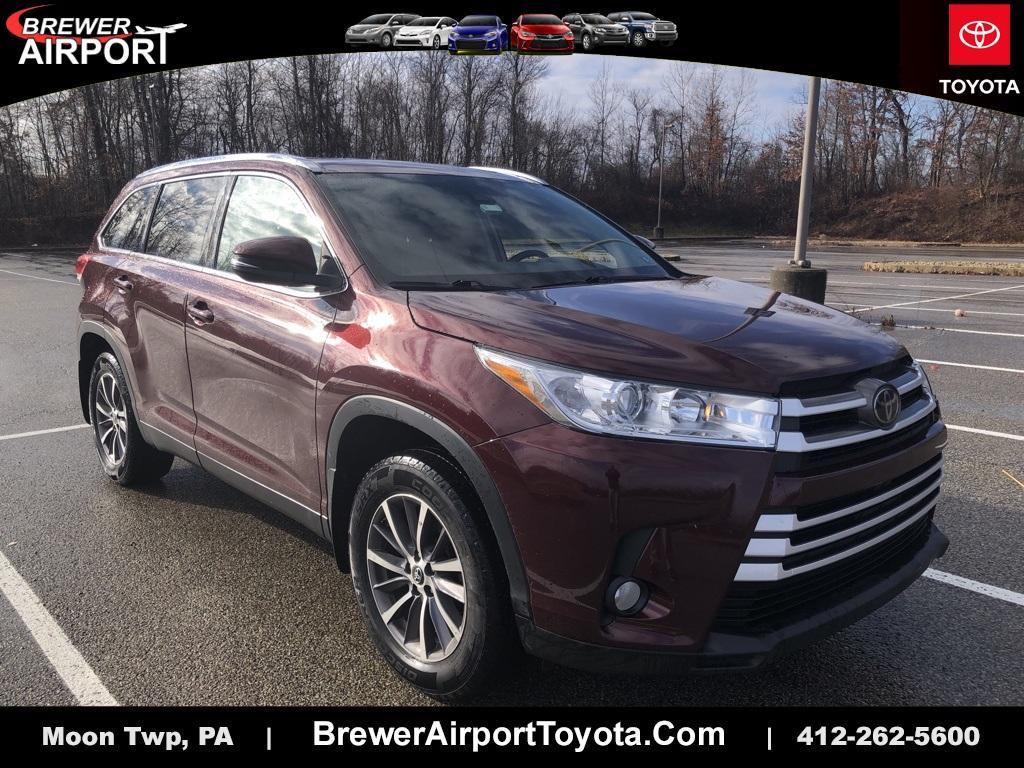 used 2019 Toyota Highlander car, priced at $24,900