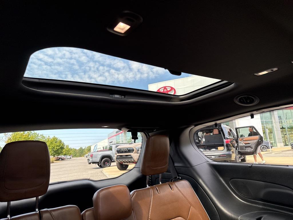 used 2020 Chrysler Pacifica Hybrid car, priced at $20,277