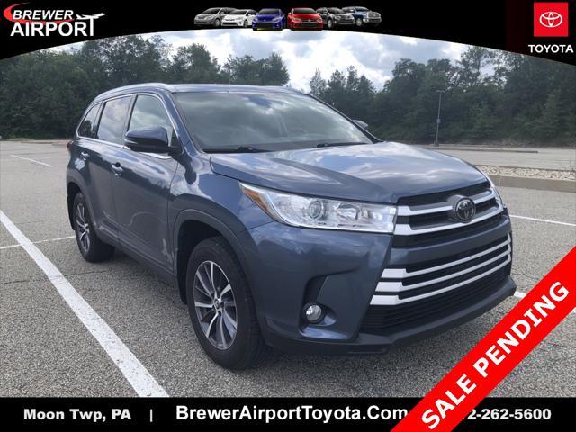 used 2019 Toyota Highlander car, priced at $27,800