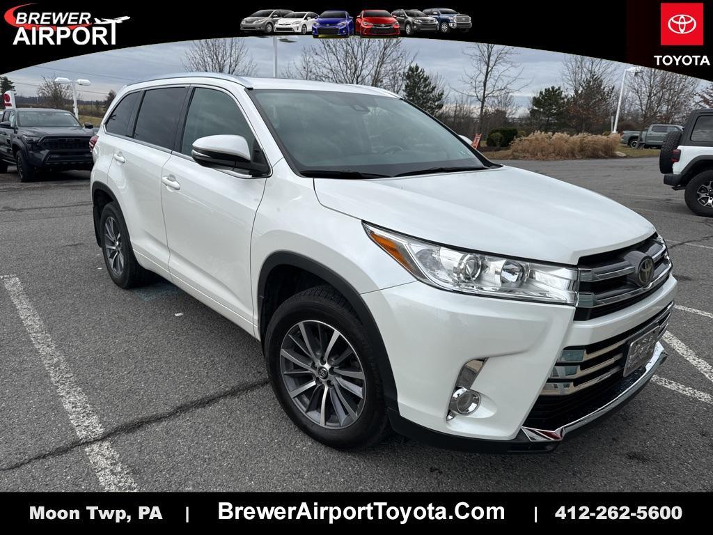 used 2018 Toyota Highlander car, priced at $25,900