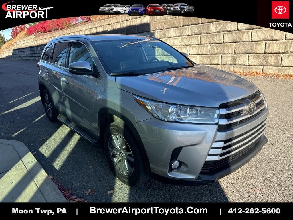 used 2019 Toyota Highlander car, priced at $21,900