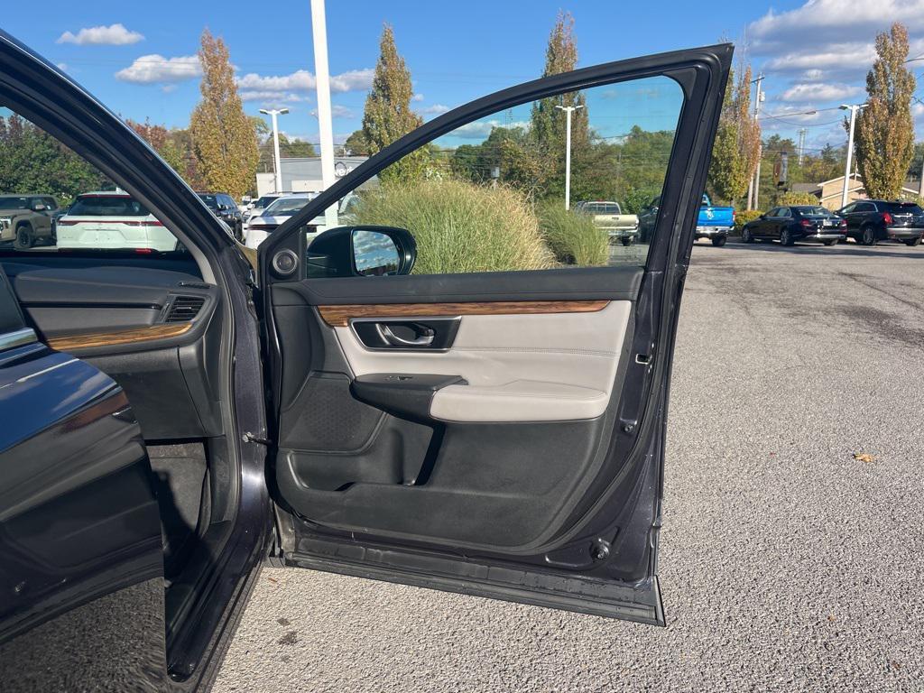 used 2018 Honda CR-V car, priced at $21,400