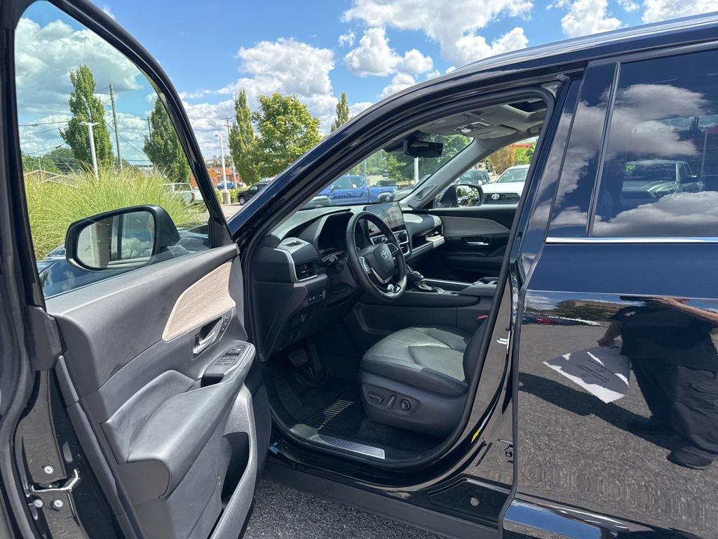used 2024 Toyota Grand Highlander car, priced at $54,400