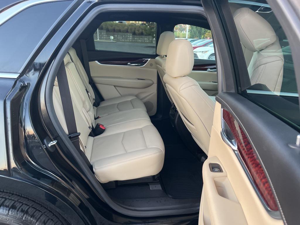 used 2019 Cadillac XT5 car, priced at $20,133