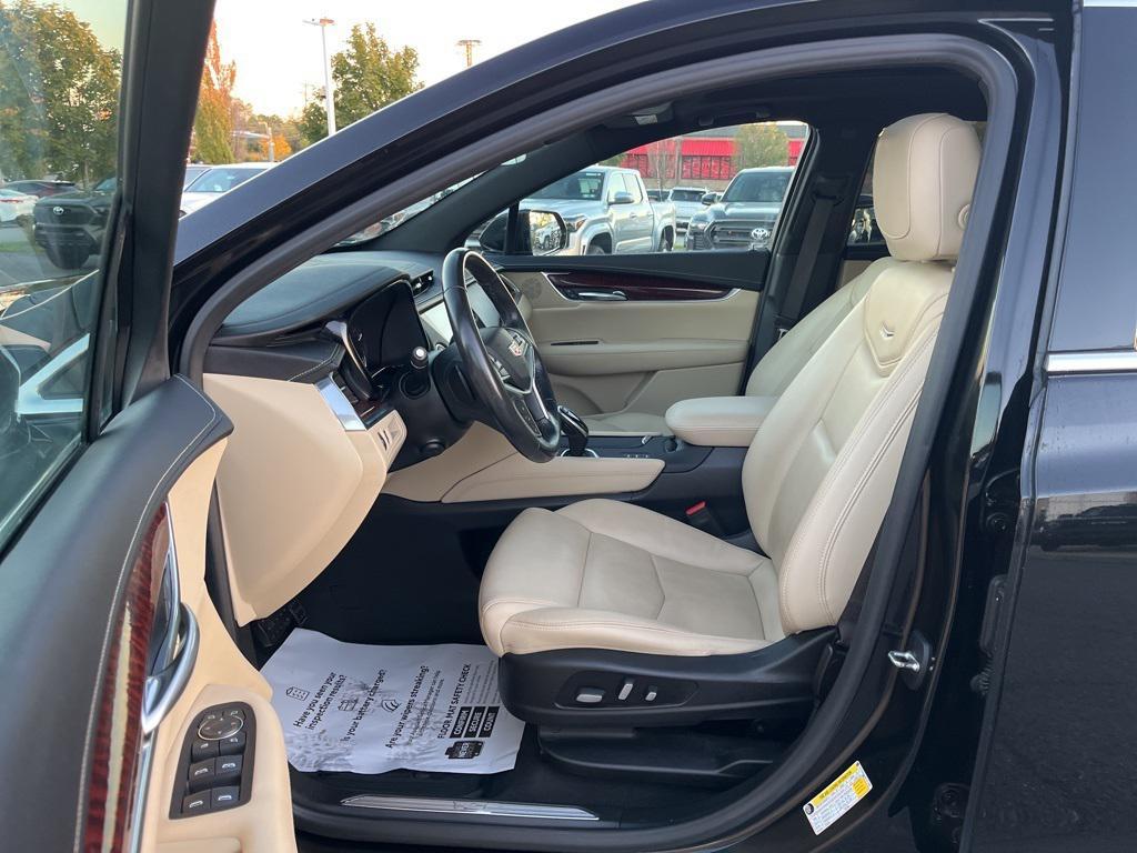used 2019 Cadillac XT5 car, priced at $20,133