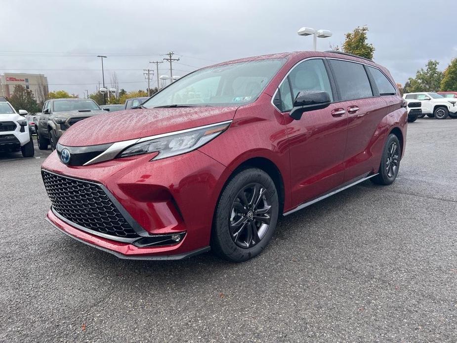 new 2024 Toyota Sienna car, priced at $50,059