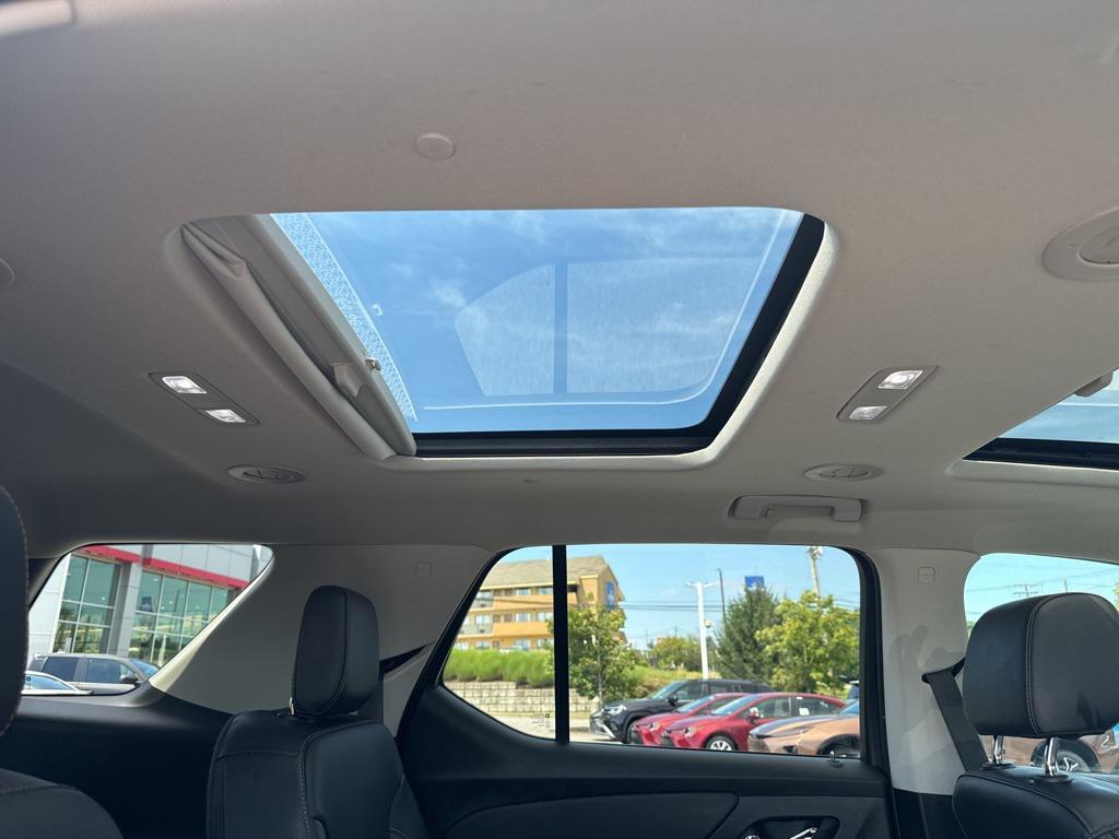used 2018 Chevrolet Traverse car, priced at $19,177