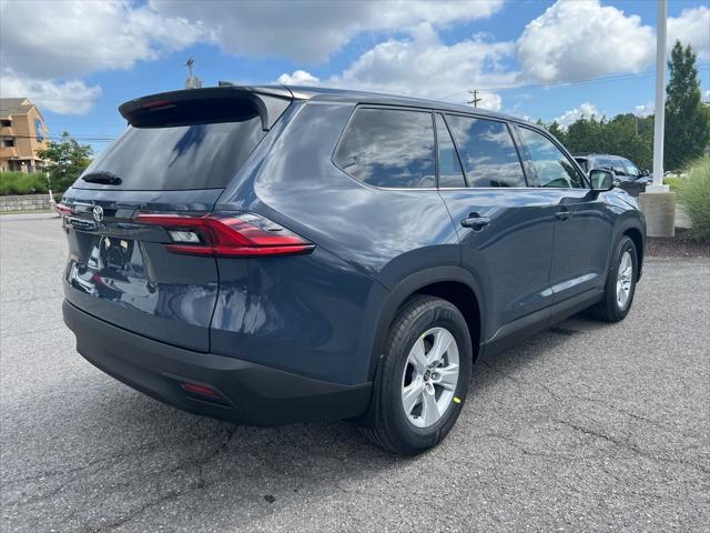 new 2025 Toyota Highlander car, priced at $42,888