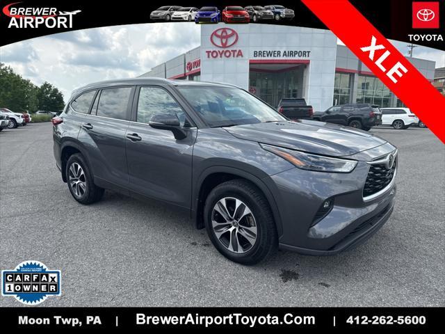 used 2023 Toyota Highlander car, priced at $39,700