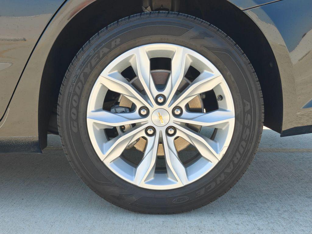 used 2024 Chevrolet Malibu car, priced at $17,990