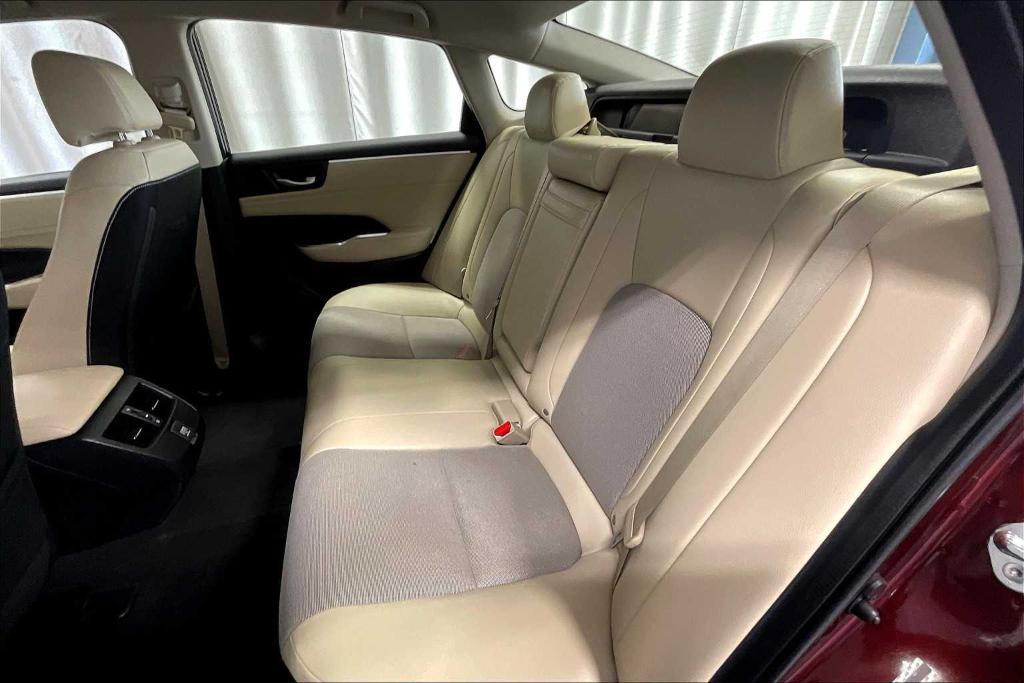 used 2018 Honda Clarity Plug-In Hybrid car, priced at $18,900