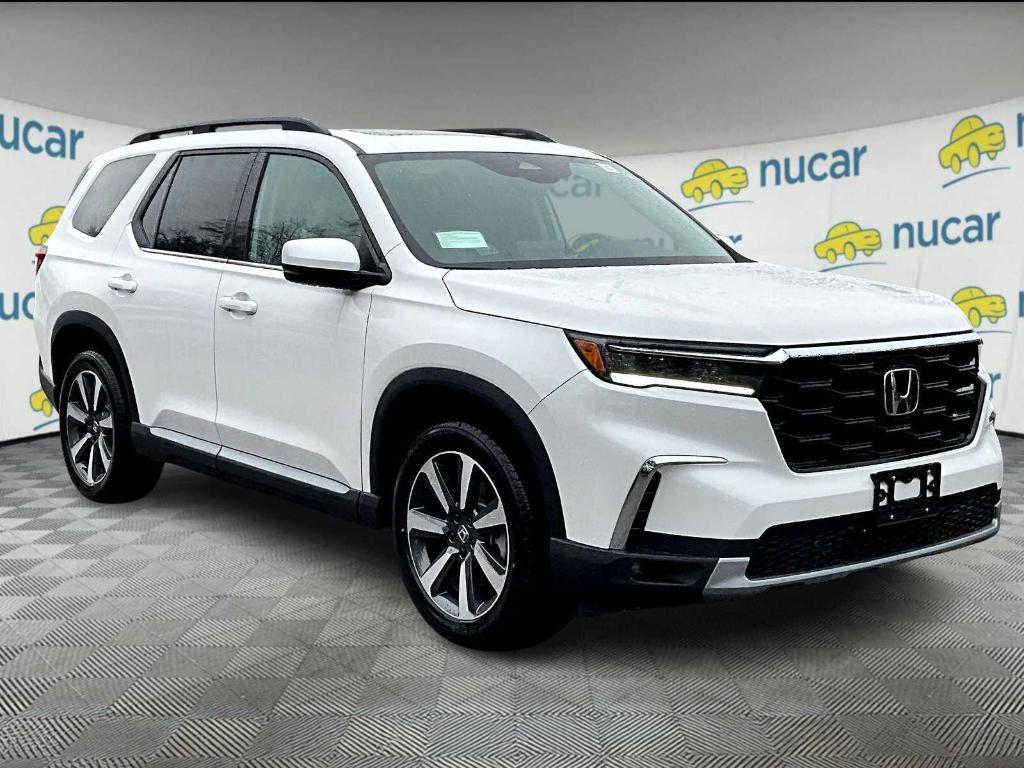 new 2025 Honda Pilot car, priced at $53,225