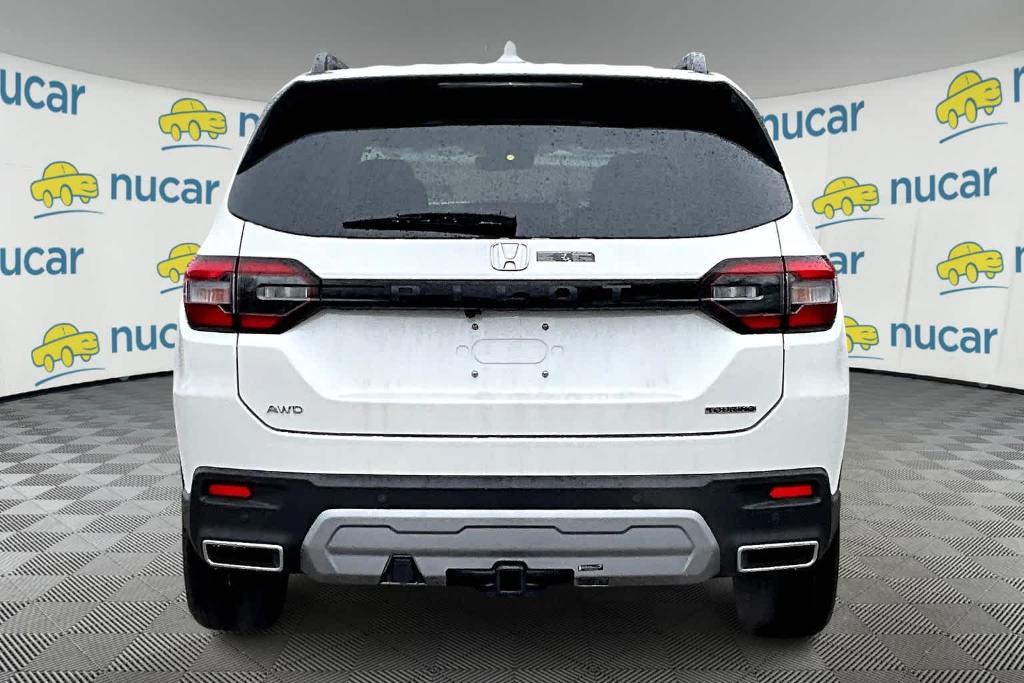 new 2025 Honda Pilot car, priced at $53,225