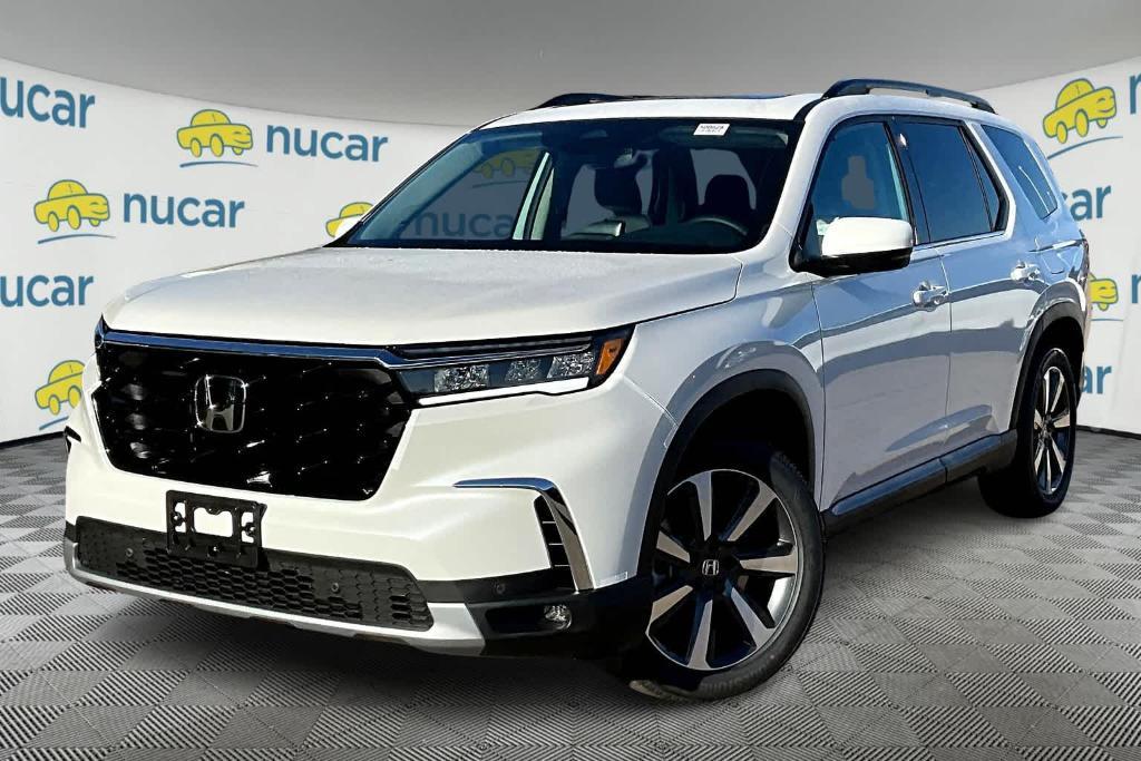 new 2025 Honda Pilot car, priced at $53,225