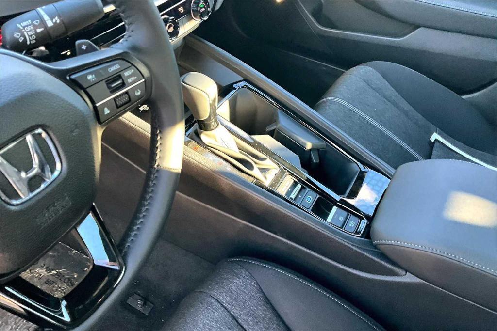 new 2025 Honda Accord Hybrid car, priced at $35,205
