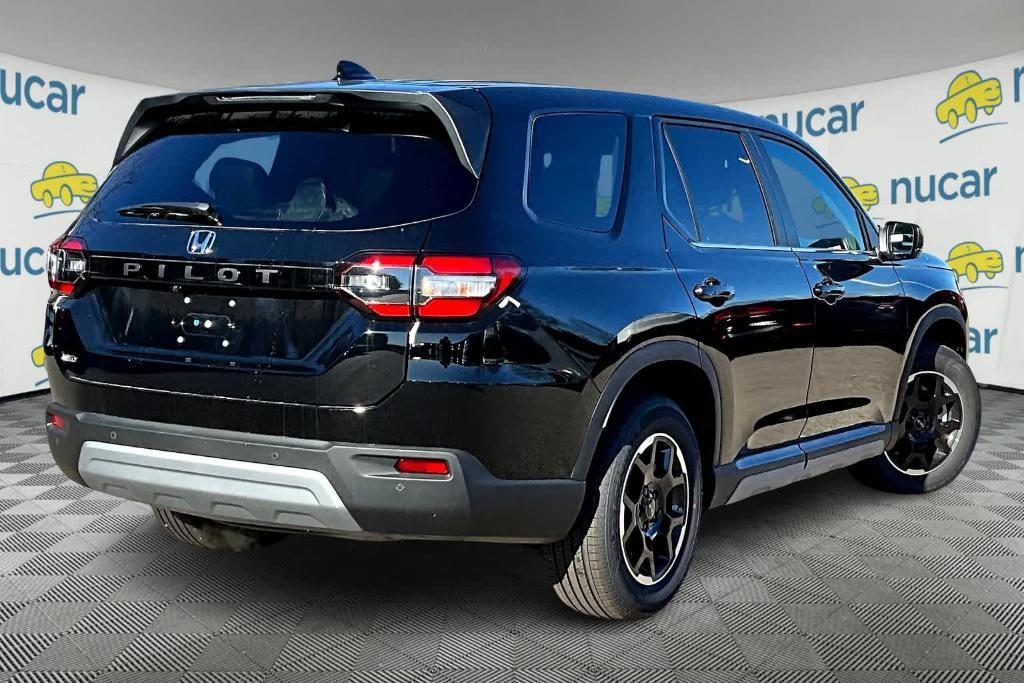 new 2025 Honda Pilot car, priced at $49,195