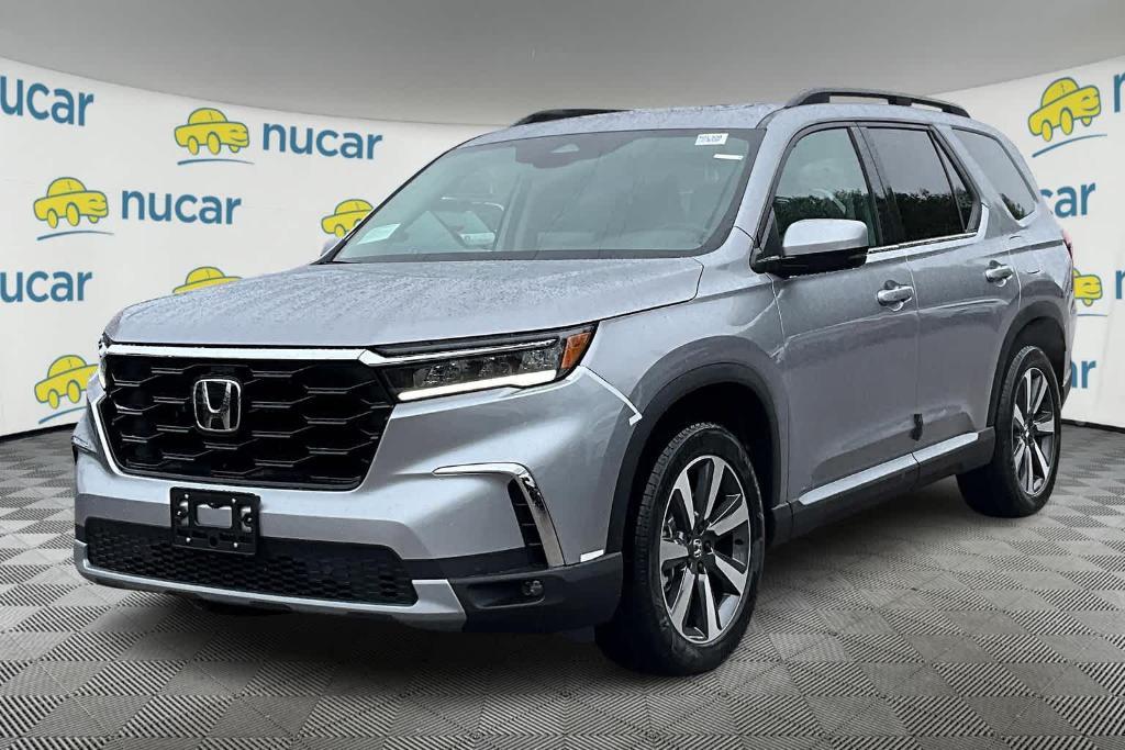 new 2025 Honda Pilot car, priced at $48,232