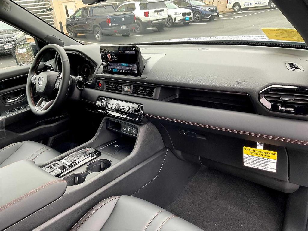 new 2025 Honda Pilot car, priced at $49,009