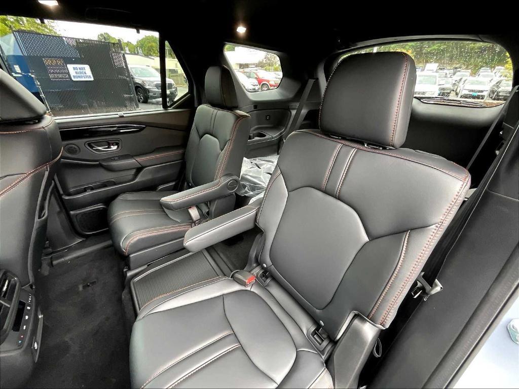new 2025 Honda Pilot car, priced at $49,009