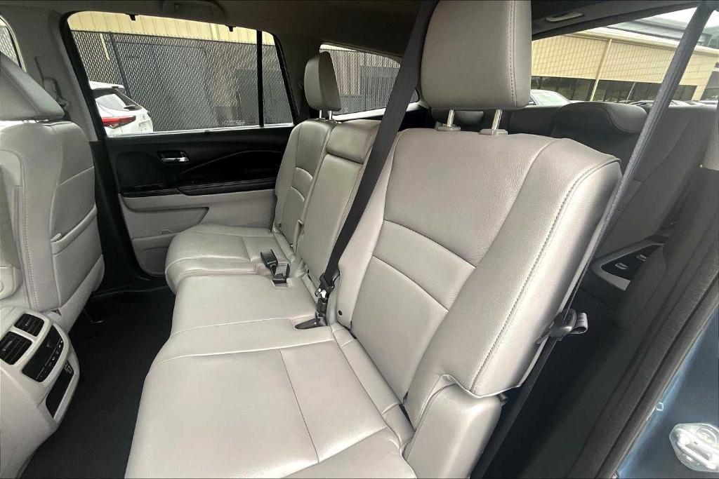 used 2022 Honda Pilot car, priced at $32,300