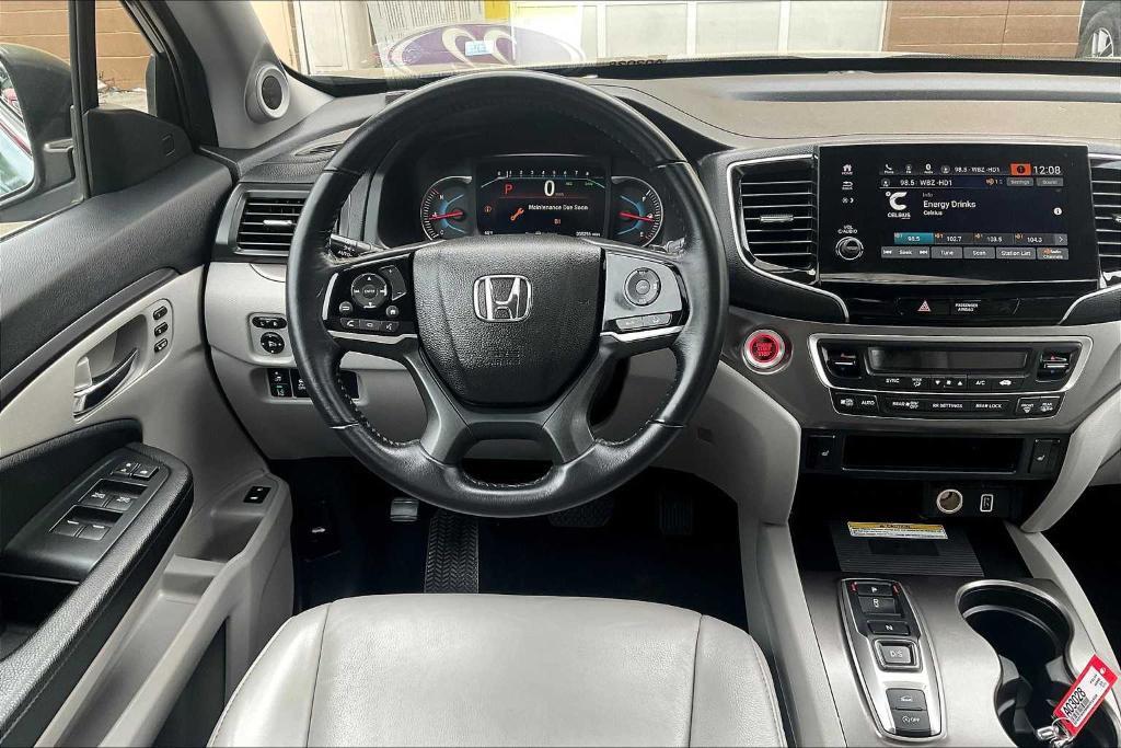 used 2022 Honda Pilot car, priced at $32,300