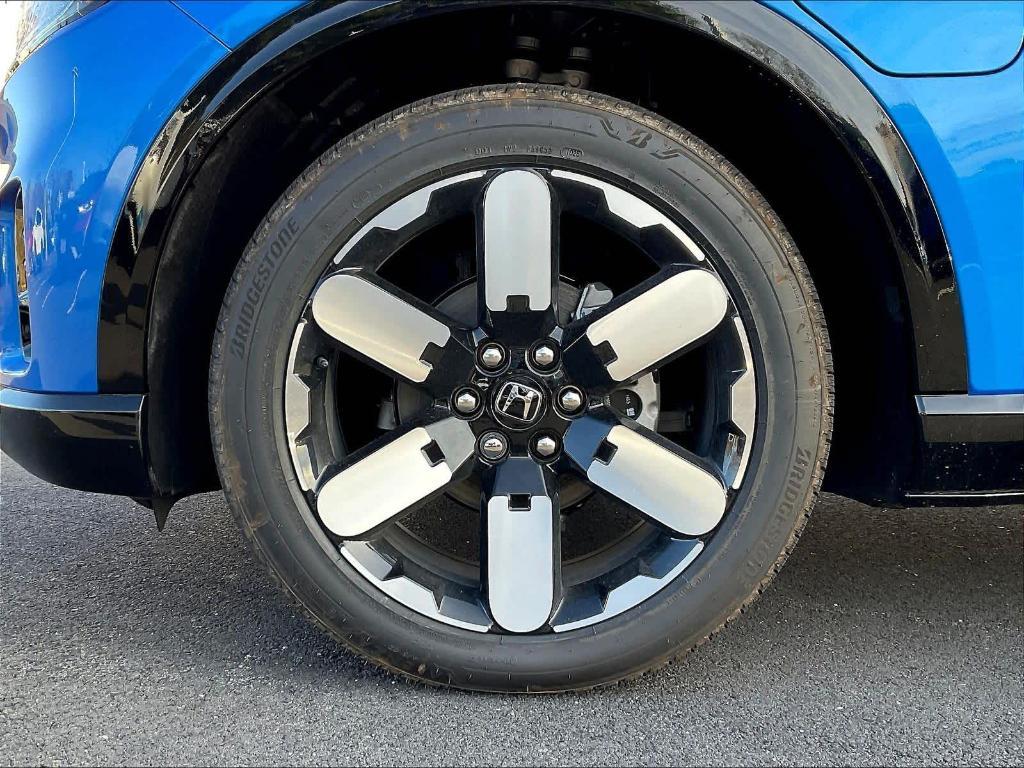 new 2025 Honda Prologue car, priced at $55,174