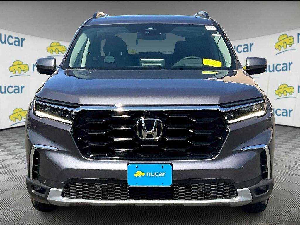 new 2025 Honda Pilot car, priced at $56,250