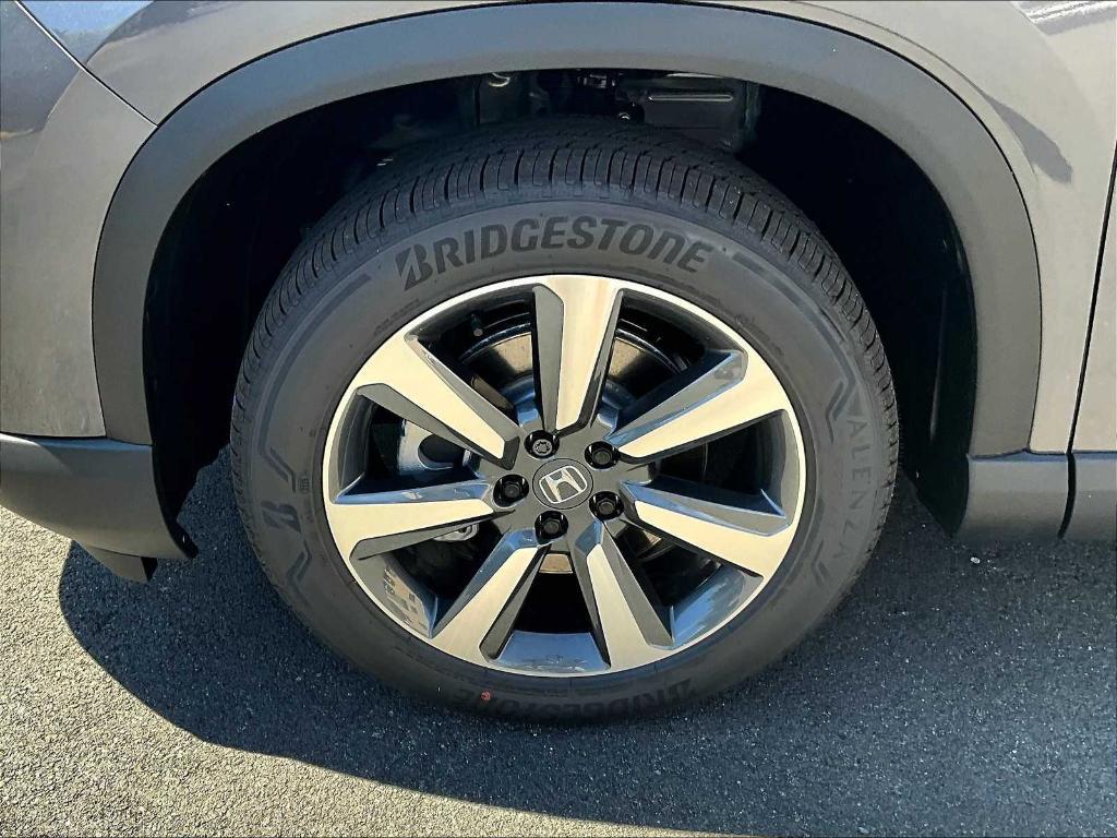 new 2025 Honda Pilot car, priced at $56,250