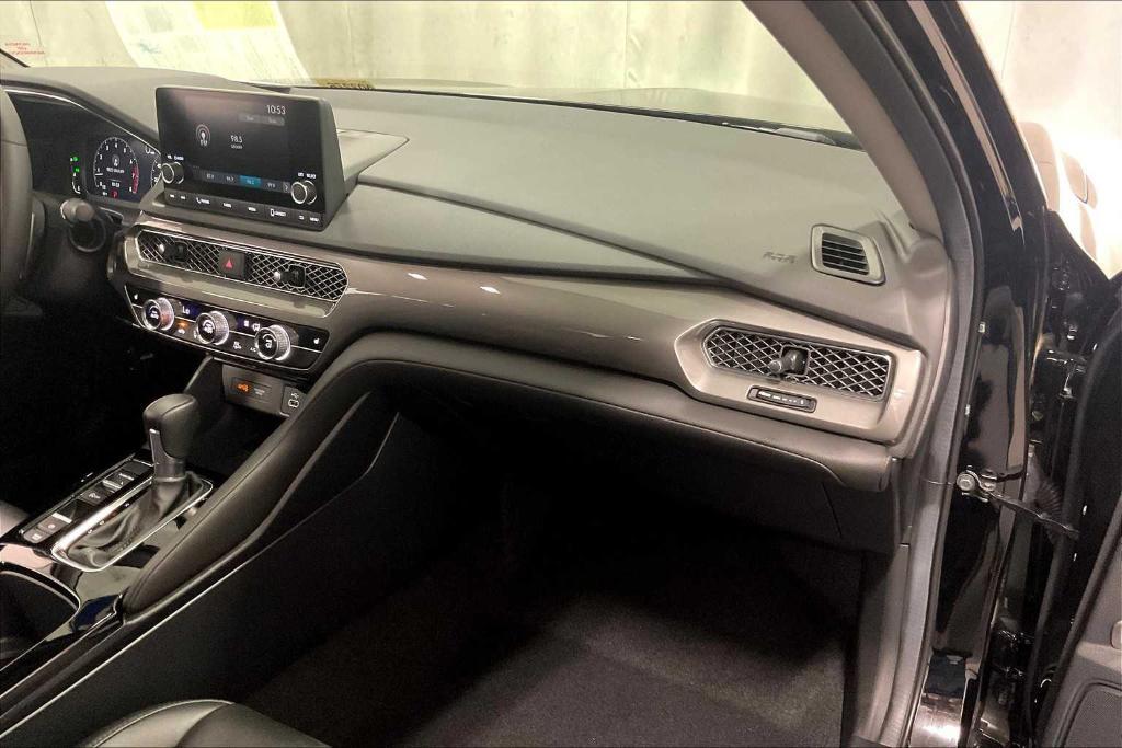 used 2025 Acura Integra car, priced at $34,900