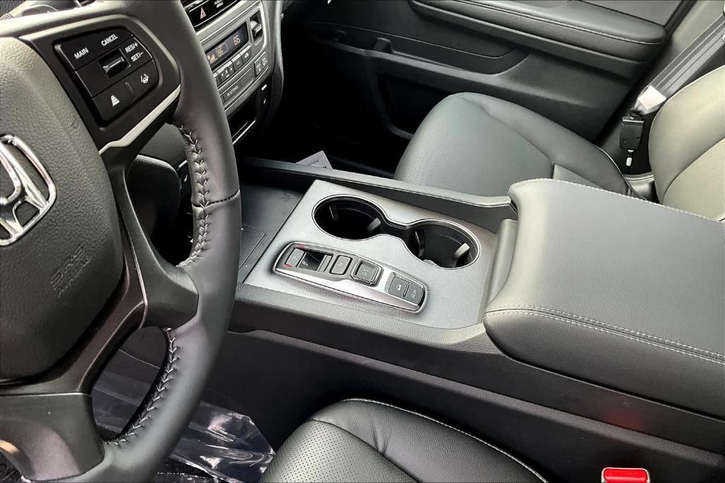 new 2025 Honda Ridgeline car, priced at $46,675