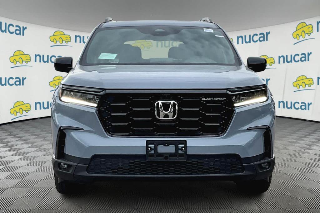 new 2025 Honda Pilot car, priced at $56,485
