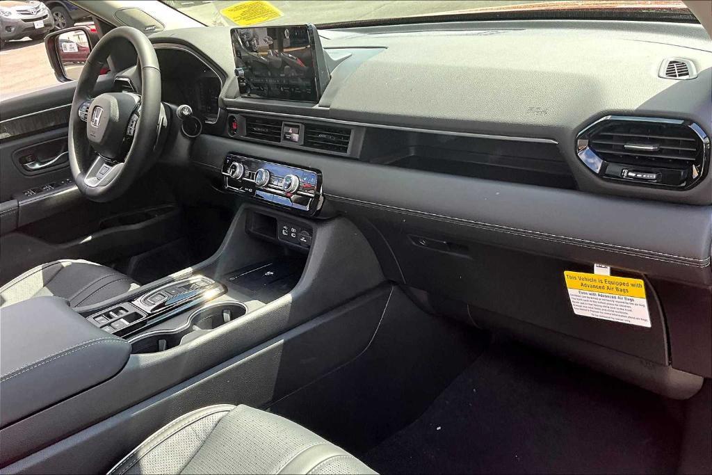new 2025 Honda Pilot car, priced at $51,605