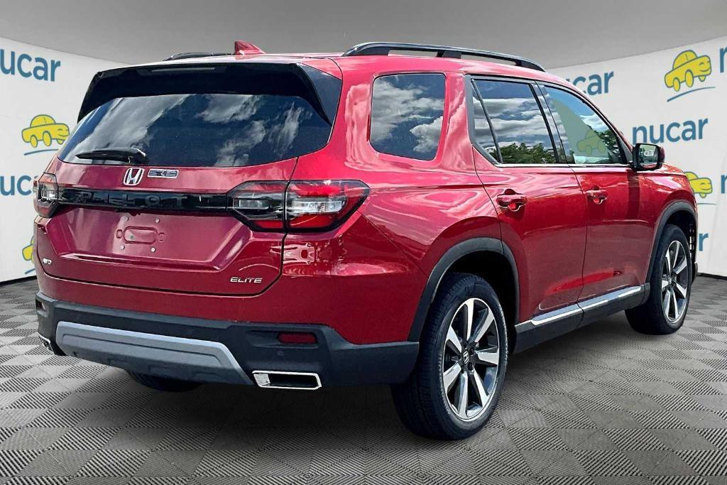 new 2025 Honda Pilot car, priced at $51,605