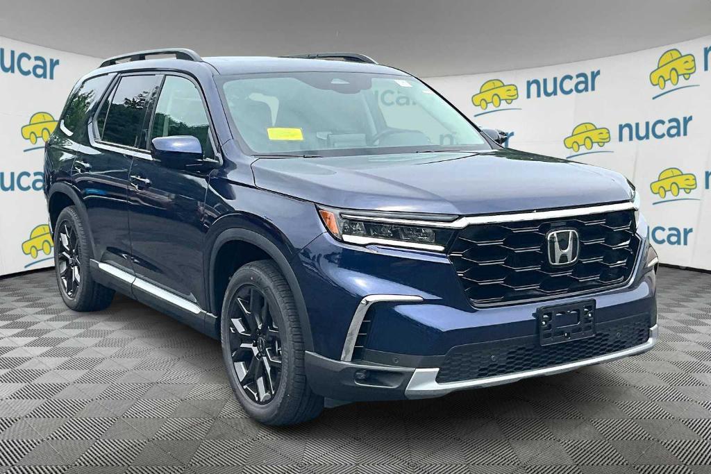 new 2025 Honda Pilot car, priced at $51,100