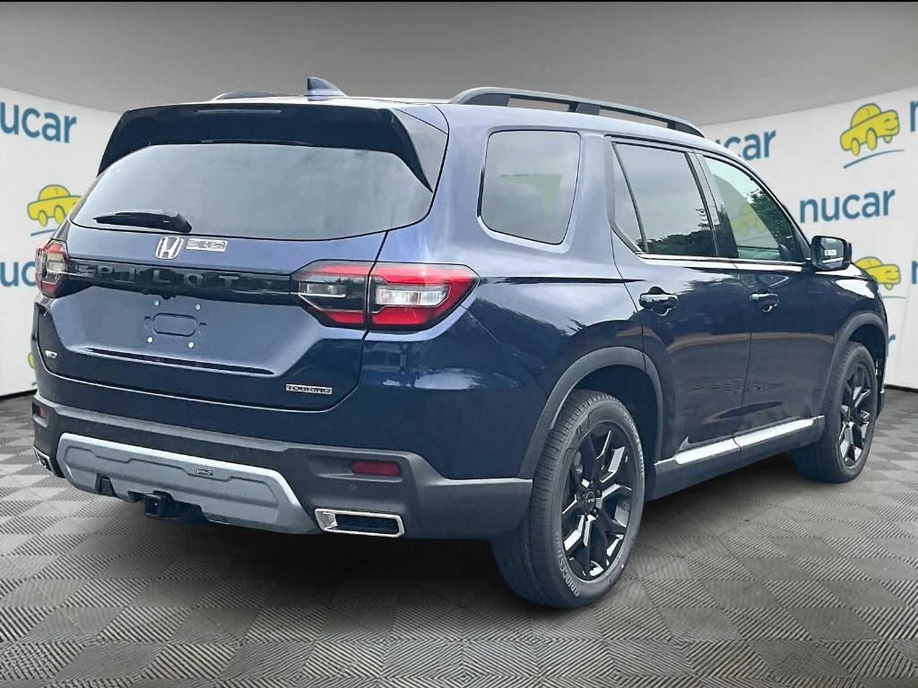 new 2025 Honda Pilot car, priced at $51,105