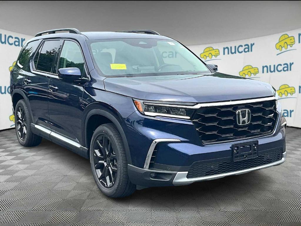 new 2025 Honda Pilot car, priced at $51,105
