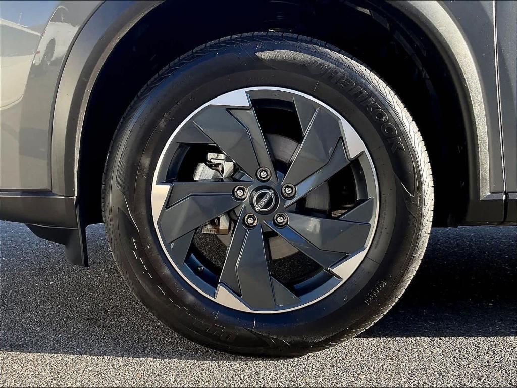used 2024 Nissan Rogue car, priced at $24,950
