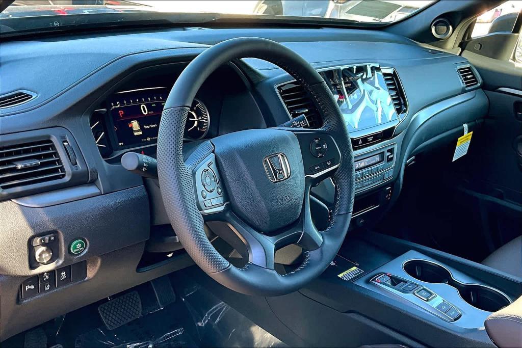 new 2025 Honda Passport car, priced at $45,595