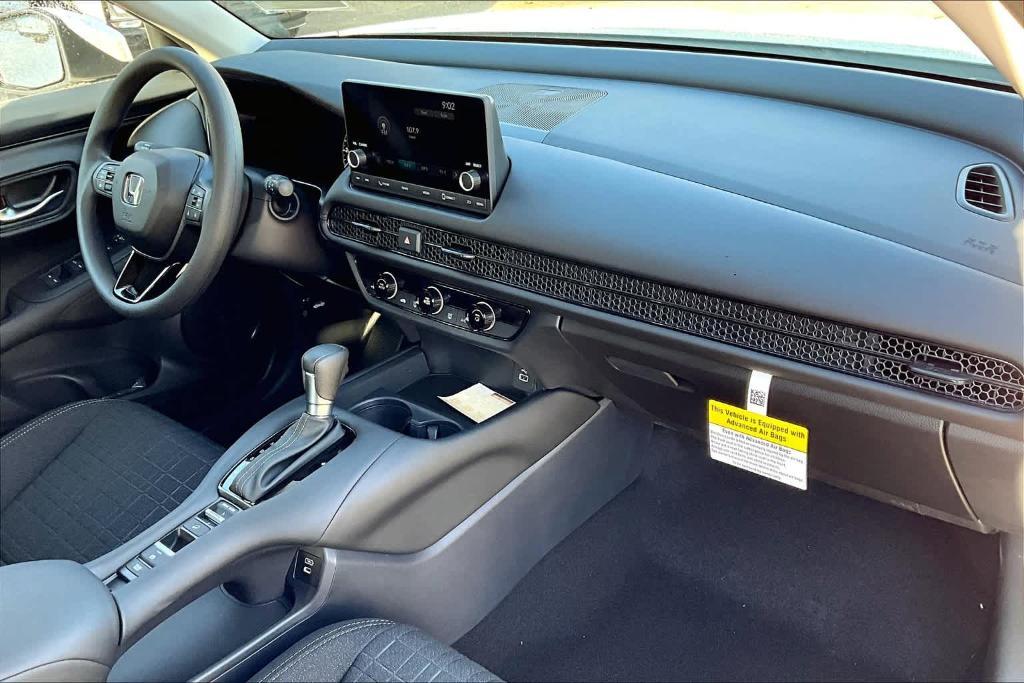 new 2025 Honda HR-V car, priced at $28,750