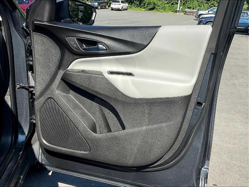 used 2023 Chevrolet Equinox car, priced at $21,750