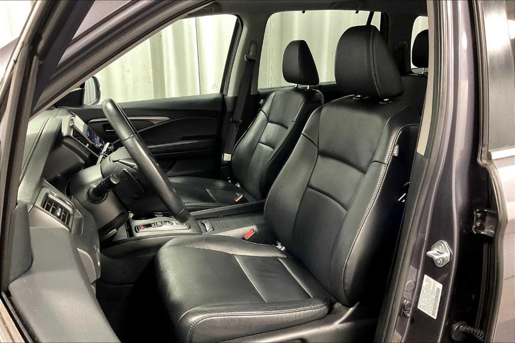 used 2022 Honda Pilot car, priced at $34,900