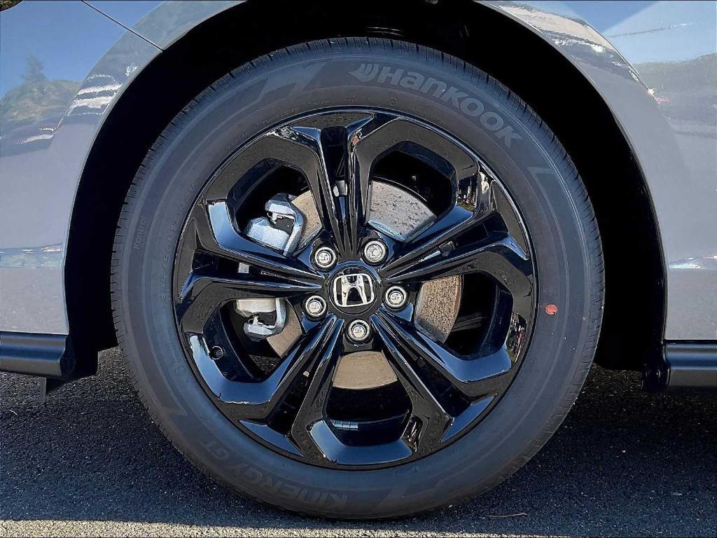 new 2025 Honda Accord car, priced at $30,951