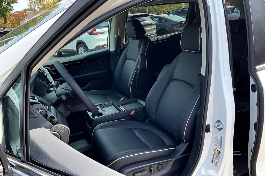 new 2025 Honda Odyssey car, priced at $48,815