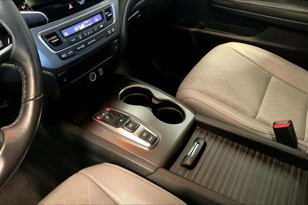 used 2021 Honda Passport car, priced at $28,000