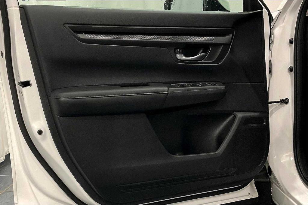 used 2023 Honda CR-V car, priced at $30,750
