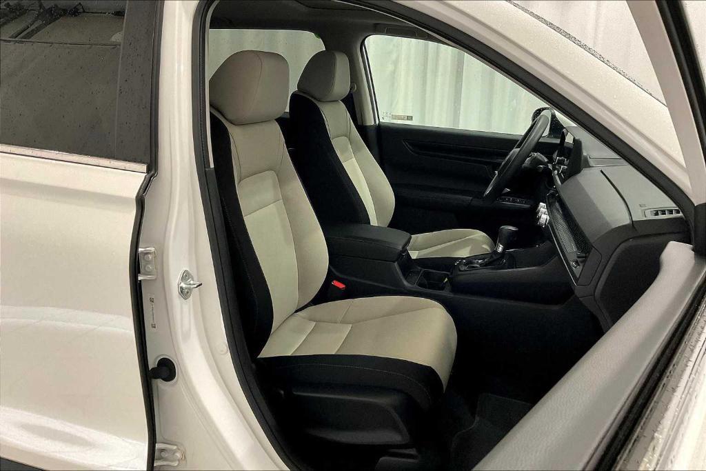 used 2023 Honda CR-V car, priced at $30,750