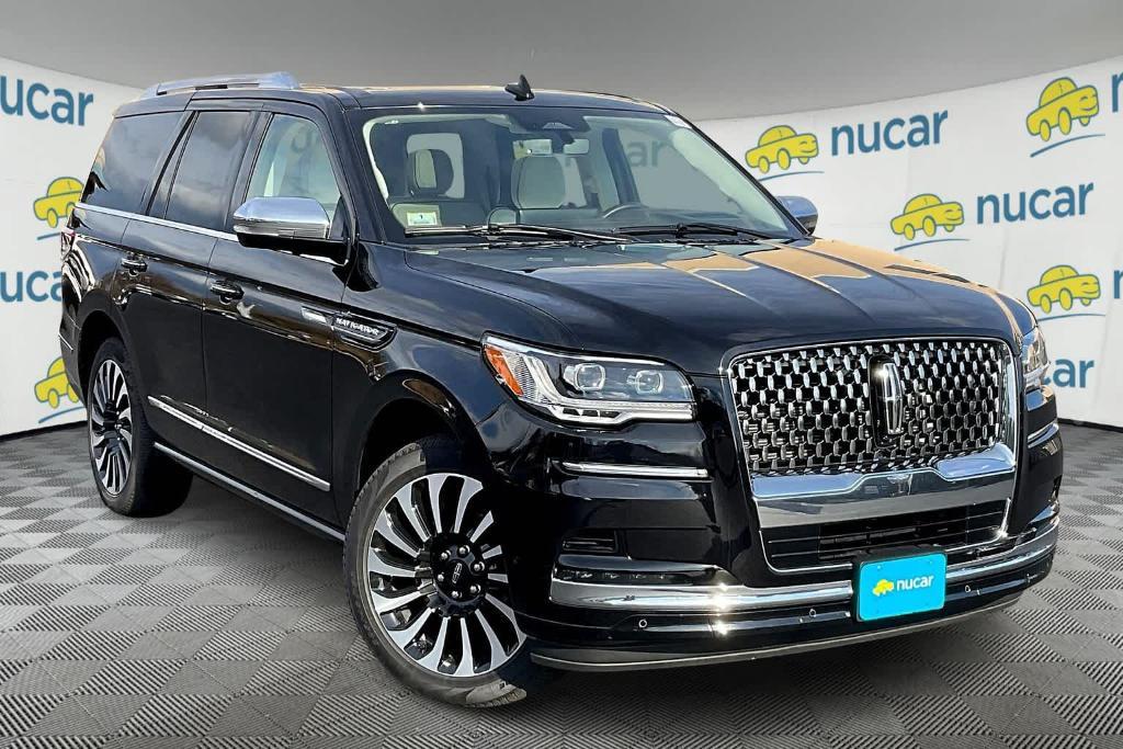 used 2024 Lincoln Navigator car, priced at $89,900