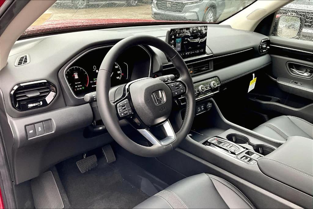 new 2025 Honda Pilot car, priced at $45,841