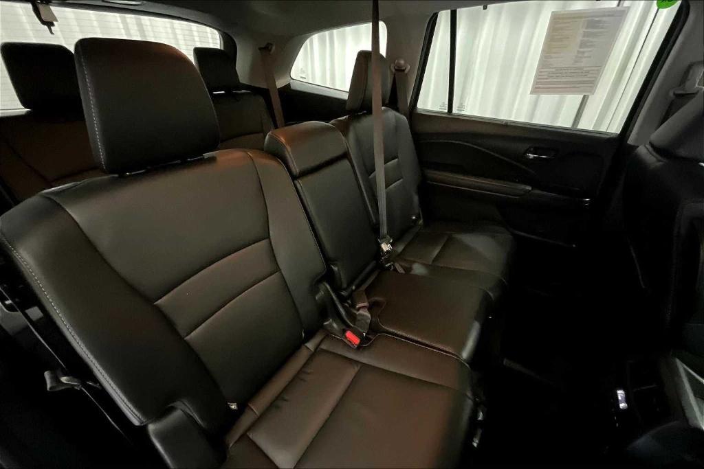 used 2022 Honda Pilot car, priced at $32,550
