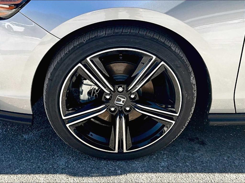new 2025 Honda Accord Hybrid car, priced at $34,804